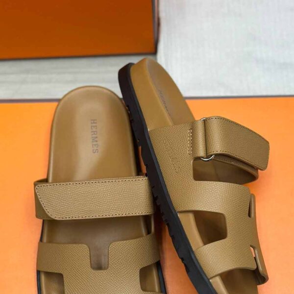 HERMES-CHYPRE-BROWN-LEATHER-SANDALS-H-119