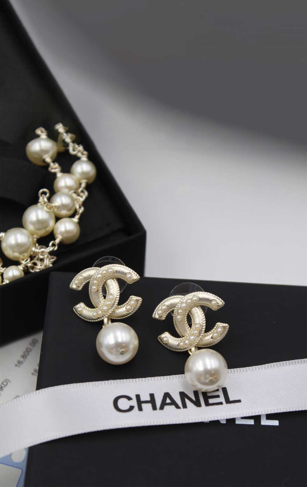 Chanel Faux Pearl Choker Necklace - BOPF